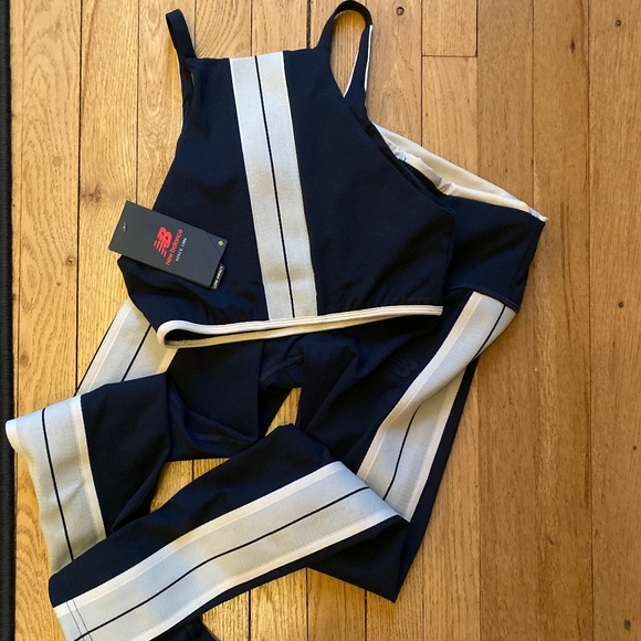 New Balance Bra and Tights Sleek Small